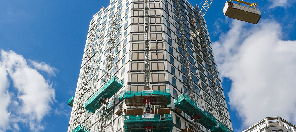 Europe’s tallest modular tower rises at Wembley Europe’s tallest modular tower rises at Wembley
